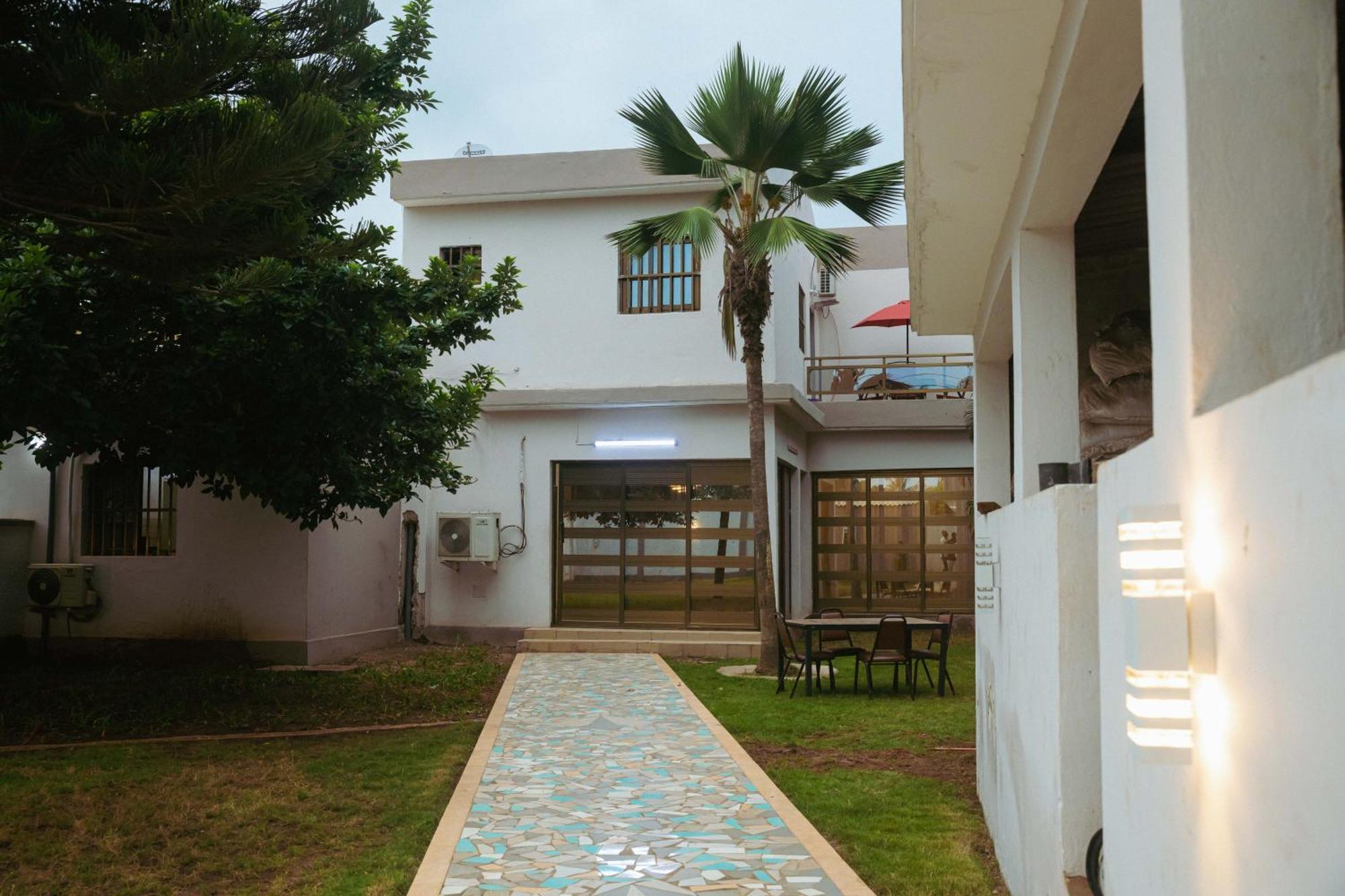 Studio Residence Condominium Lome Exterior photo