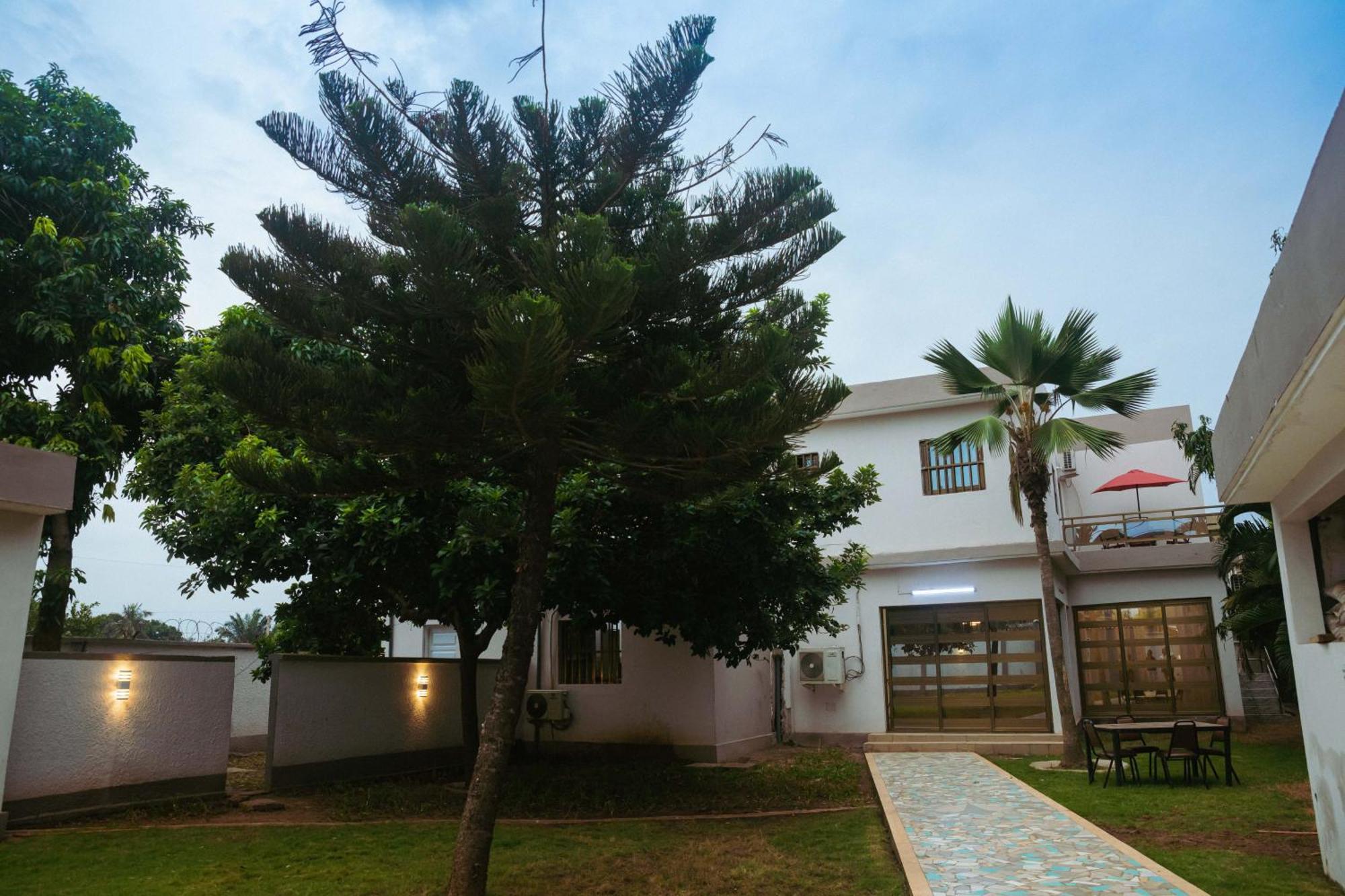 Studio Residence Condominium Lome Exterior photo