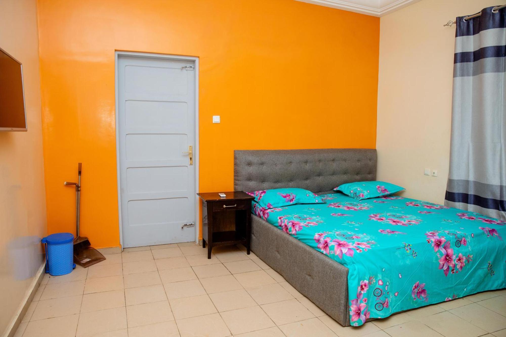 Studio Residence Condominium Lome Exterior photo