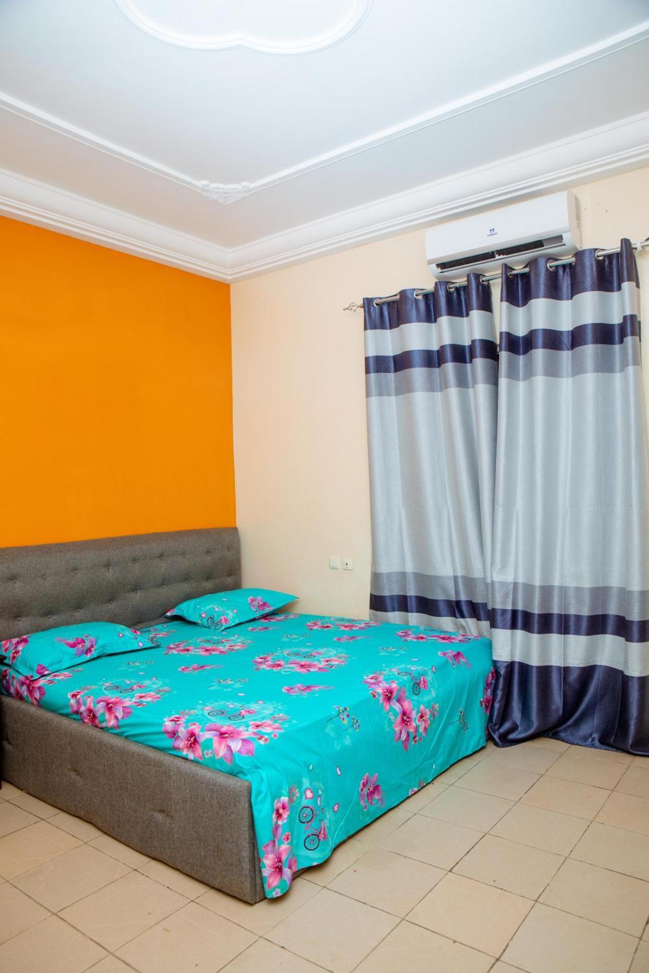 Studio Residence Condominium Lome Exterior photo