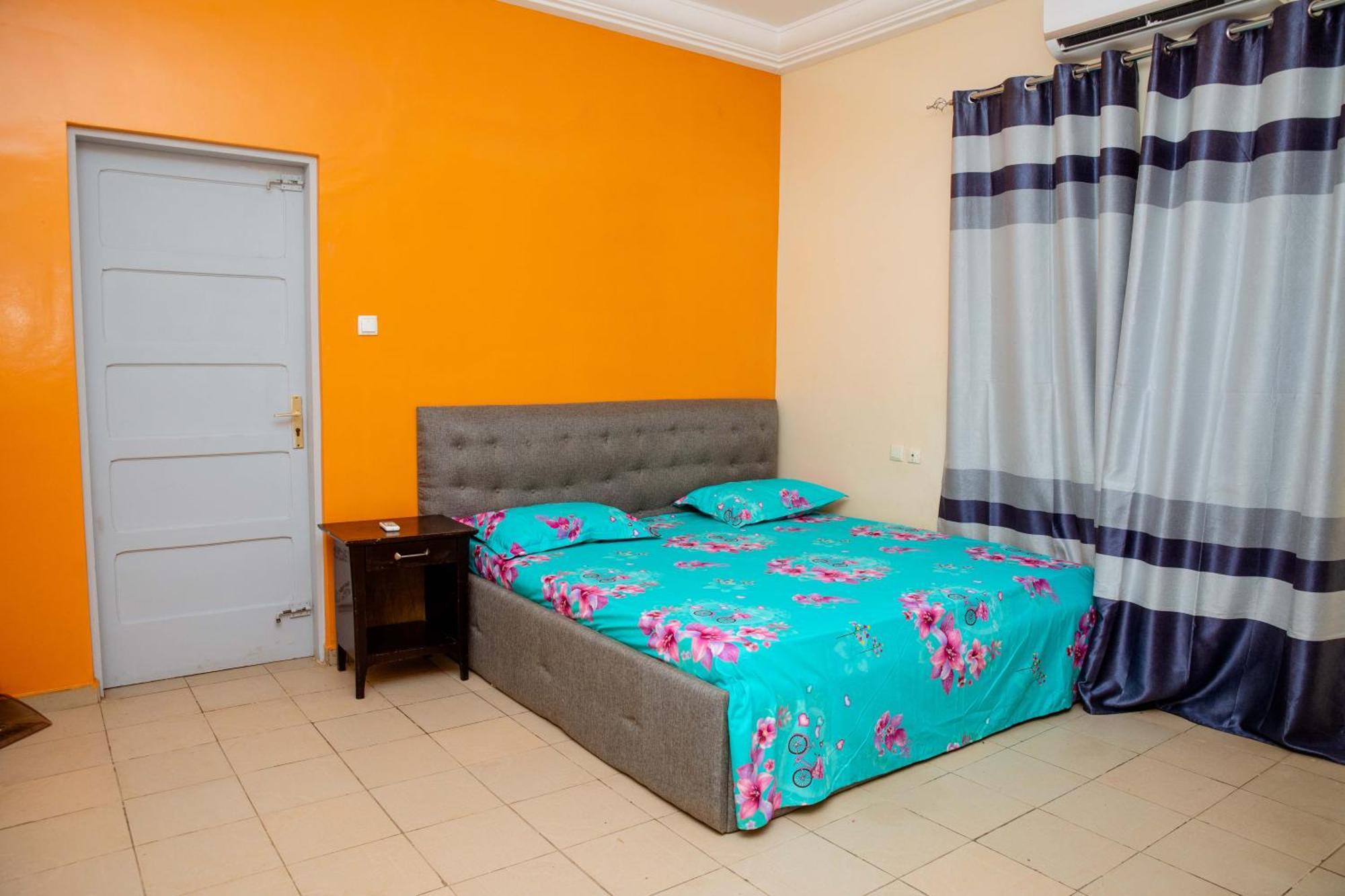 Studio Residence Condominium Lome Exterior photo